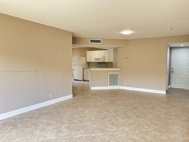 Building Photo - 8781 Wiles Rd