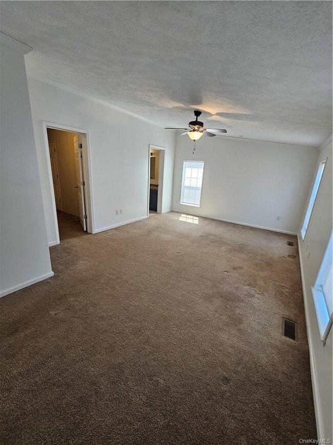 Building Photo - 3 Wildwood Rd