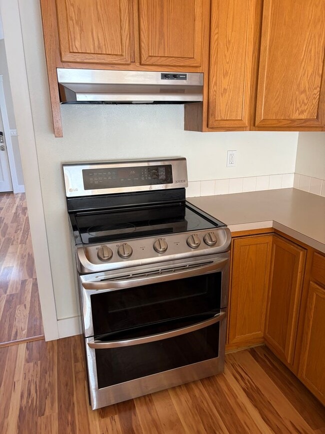 Building Photo - Cozy Two Bedroom Home Tucked Away in Newberg