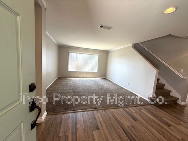 Building Photo - 1504 Welch Pl