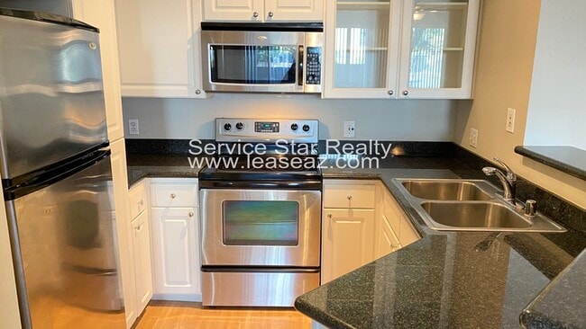 Building Photo - 3633 N 3rd Ave