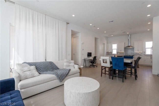 Building Photo - 2503 Indigo Mountain St
