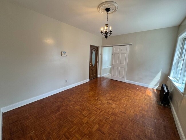 Building Photo - 1451 Rosedale Ave