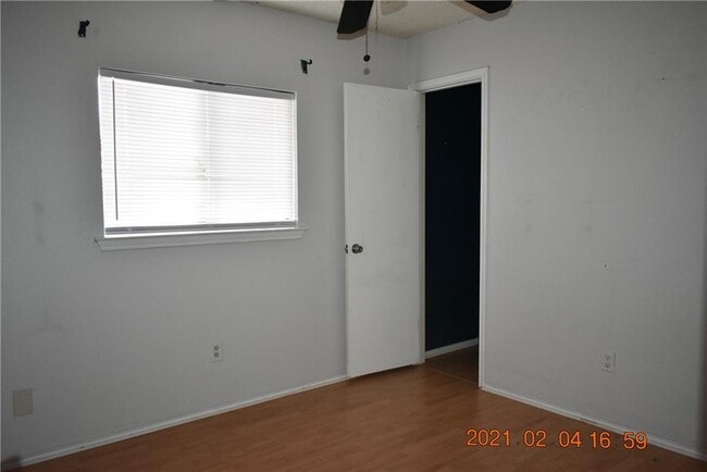 Building Photo - 9103 Texas Sun Dr