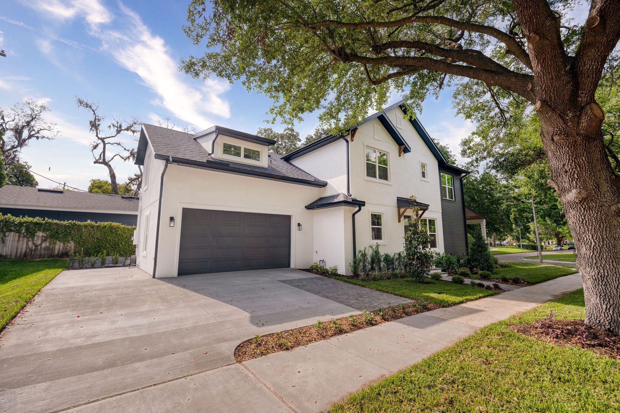 Building Photo - 444 Delaney Park Dr