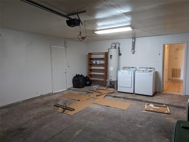 Building Photo - 5150 Prairie Ridge Rd