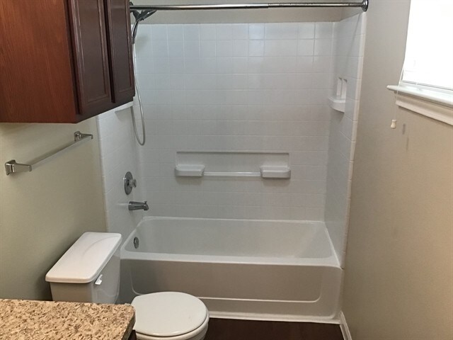 Building Photo - 8727 Doskocil Dr