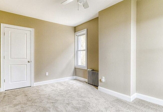 Building Photo - 3-Bed, 3-Bath in New Brunswick – Your Perfect Retreat!"