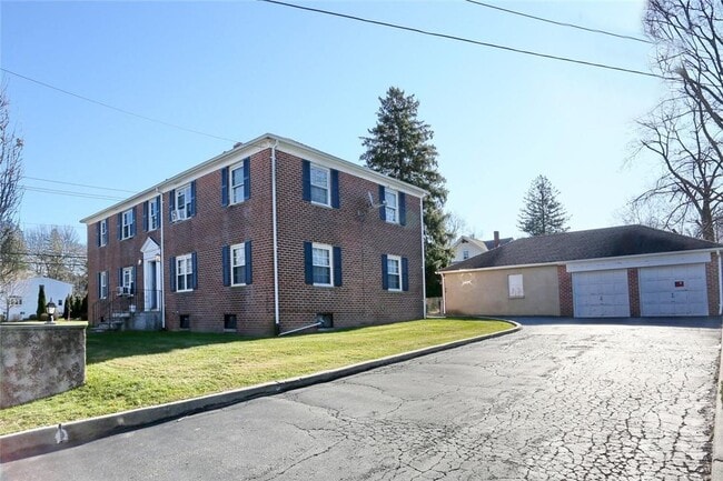 Building Photo - 1 Rockland Ave