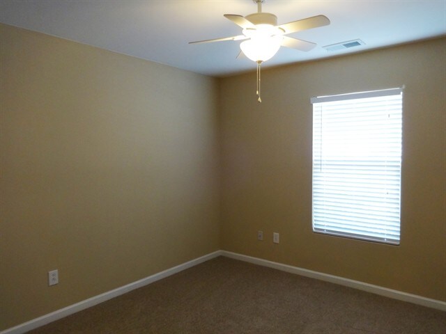 Building Photo - 5015 Whitfield Ct