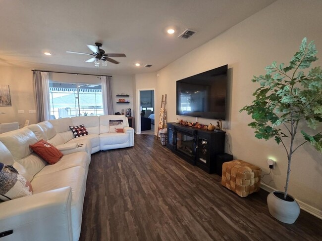 Building Photo - GORGEOUS 4-Bedroom, 3-Bathroom Pool Home, Gated Community