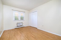 Building Photo - 50 North St