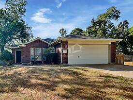 Building Photo - 10719 Scenic Dr