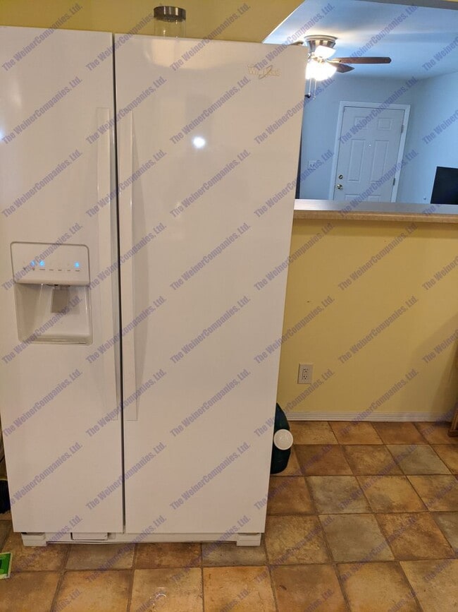 Building Photo - Now leasing!!!