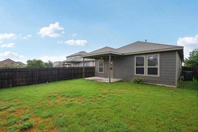 Building Photo - 212 La Dera Dr