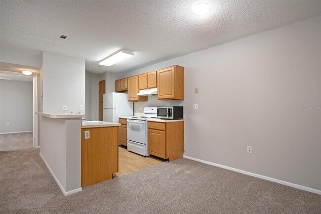 Building Photo - Buoy Lane