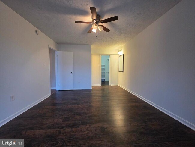 Building Photo - 58 Windbrooke Cir