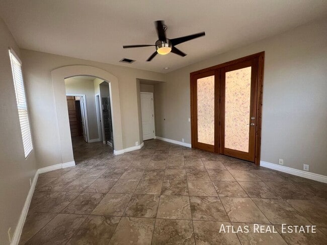 Building Photo - 9991 N High Meadow Trail