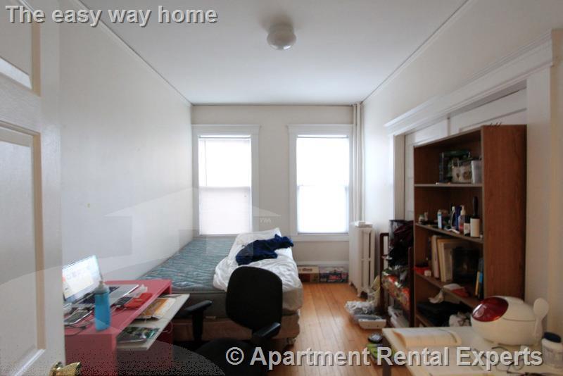 Building Photo - 32 Chatham St