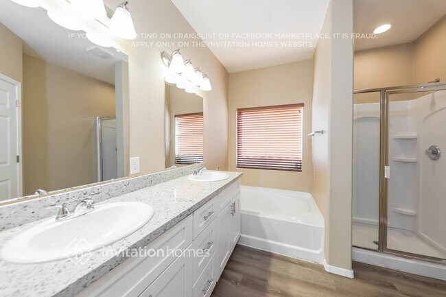 Building Photo - 7005 S 21st Dr