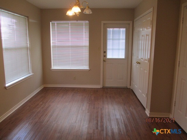 Building Photo - 104 Gemini Ct