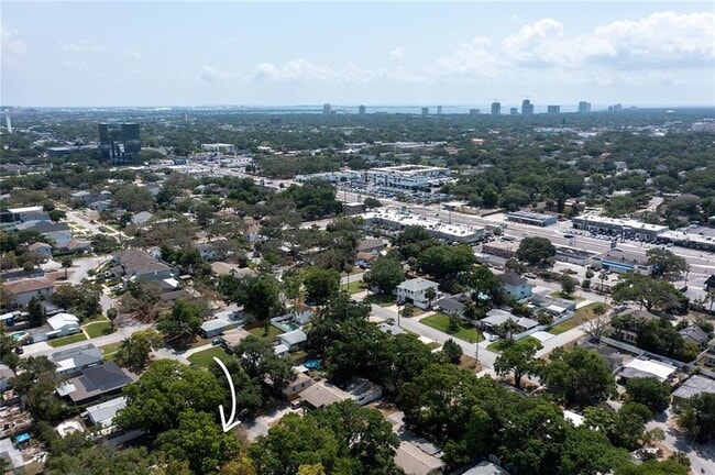 Building Photo - 4019 W Waterman Ave