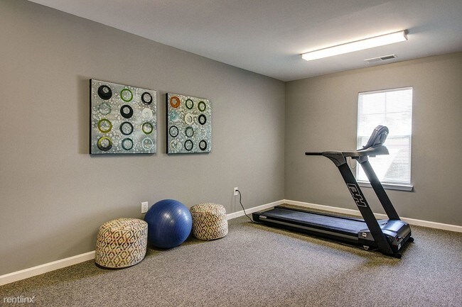 Building Photo - 2 br, 1 bath Apartment - Tooley Place