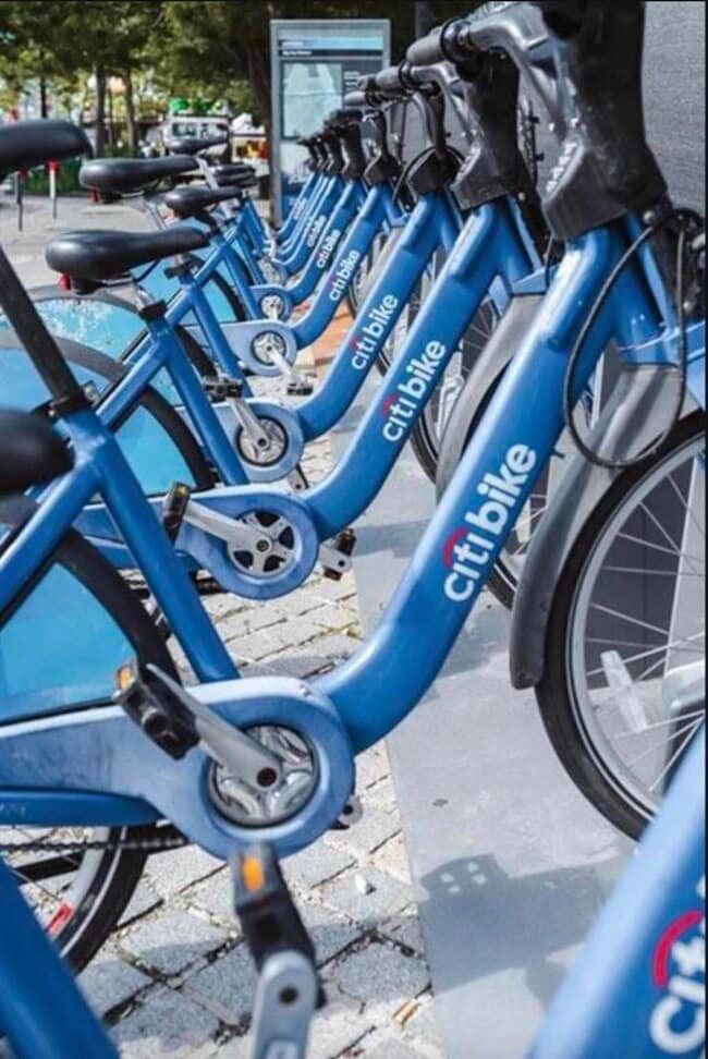 Building Photo - 226 1st St