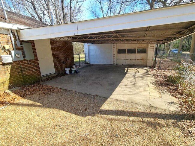 Building Photo - 4 Bed 2 Bath in 36111 zip code