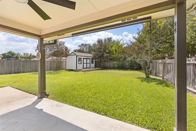 Building Photo - 2652 Bradley Ln