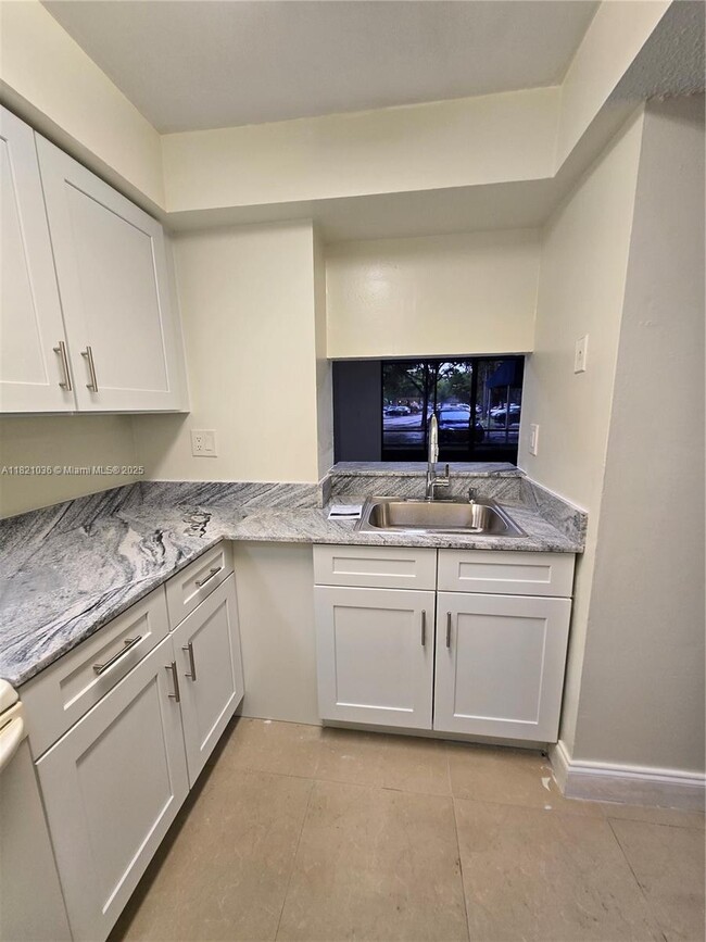 Building Photo - 8365 SW 152nd Ave