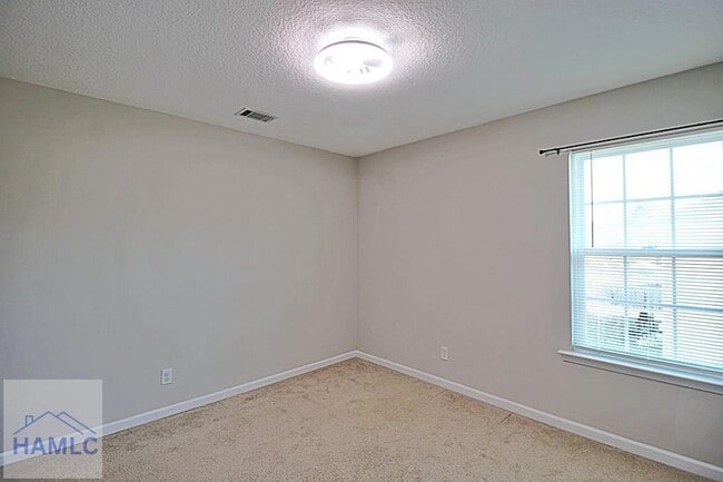 Building Photo - 1301 Windrow Dr