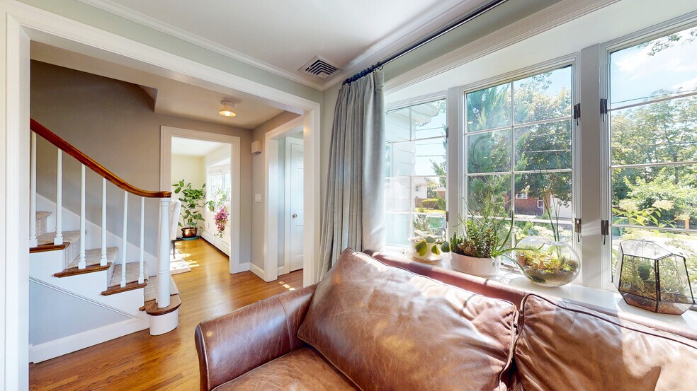 Building Photo - 49 Ripley Rd