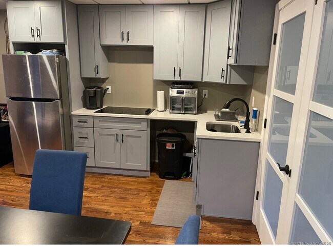 Building Photo - 155 Brooklawn Ave