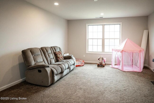 Building Photo - 110 Belden Trl