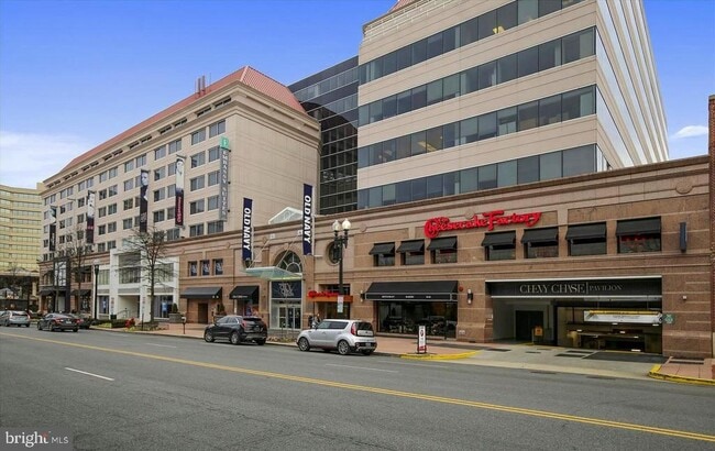 Building Photo - 4515 Willard Ave