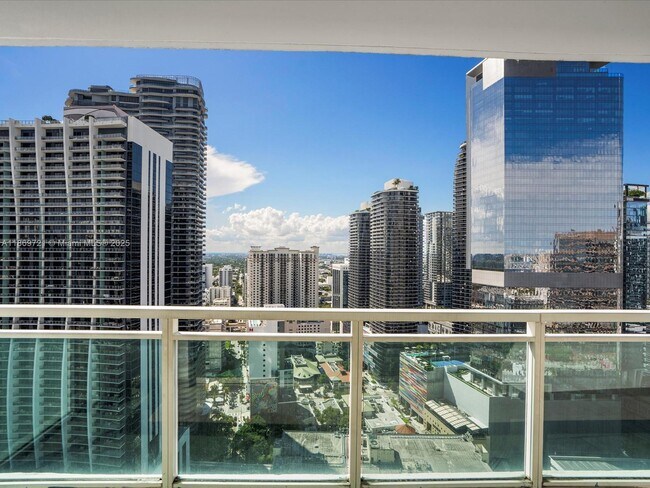 Building Photo - 951 Brickell Ave