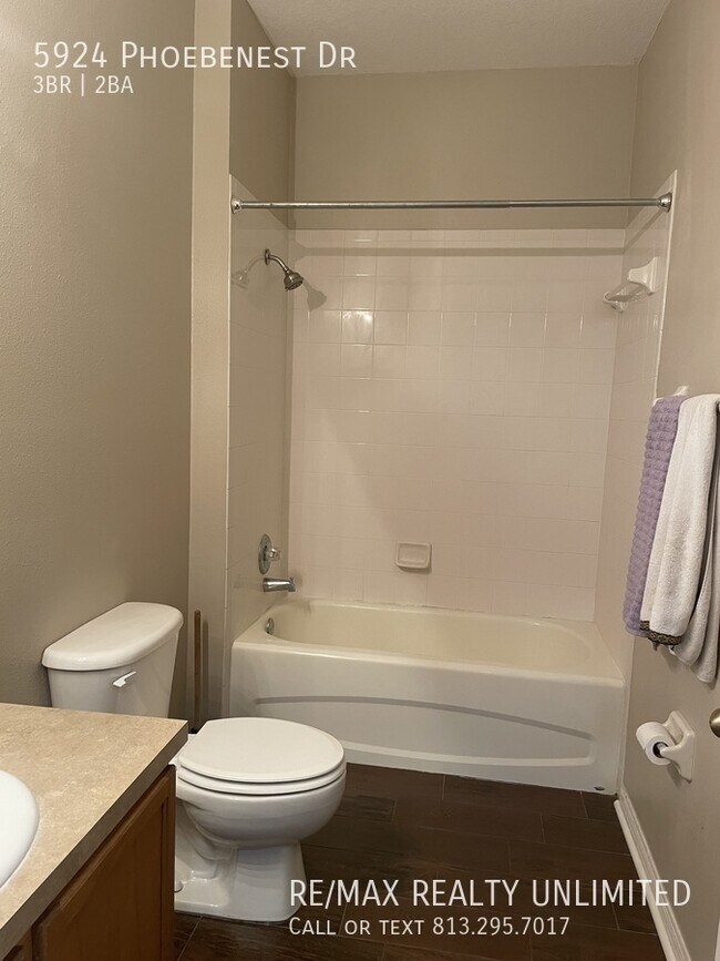 Building Photo - 5924 Phoebenest Dr