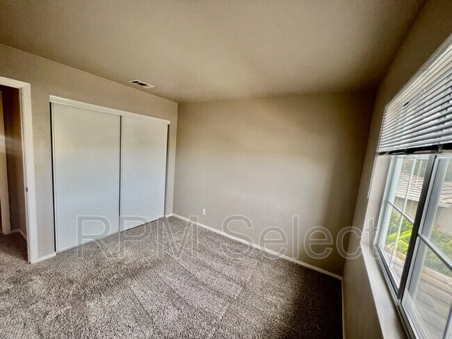 Building Photo - 4932 Chaps Ct