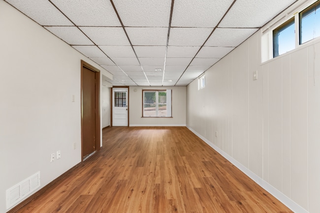 Building Photo - 4421 Sterling Ave