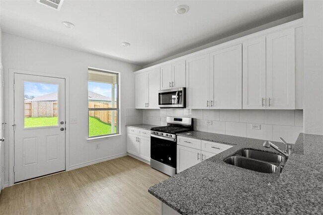 Building Photo - 15226 Cyn Rpds Rd