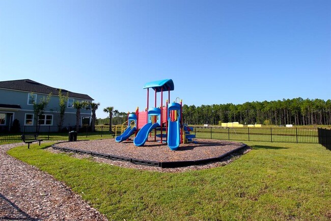 Building Photo - 121 Redbud Rd