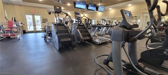 Building Photo - 10465 Saddle Mountain St