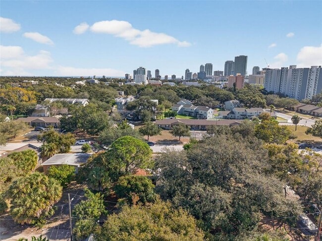 Building Photo - 260 13th St N