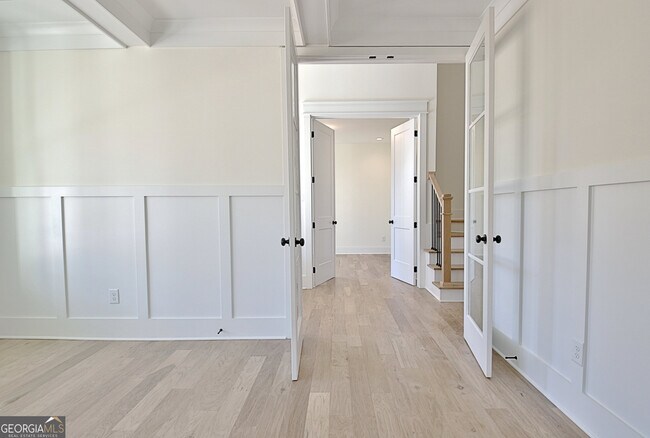 Building Photo - 255 Cicely Wy