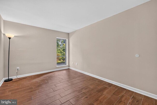 Building Photo - 8509 Barrington Ct