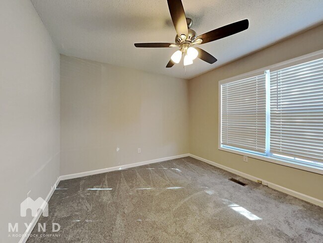 Building Photo - 832 St Andrews Pl