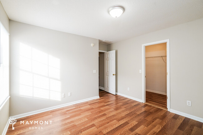 Building Photo - 4-Bedroom Home with Fresh Updates in Lexin...