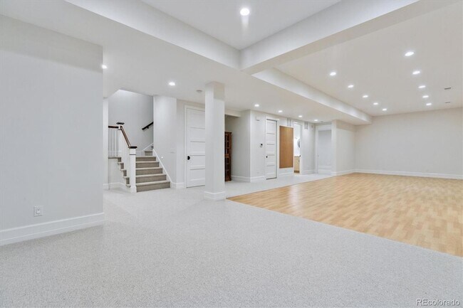 Building Photo - 510 High St