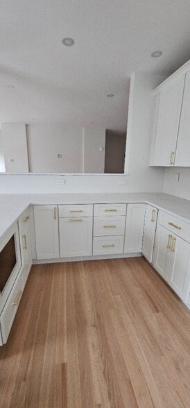 Building Photo - 15 Hadley Pl